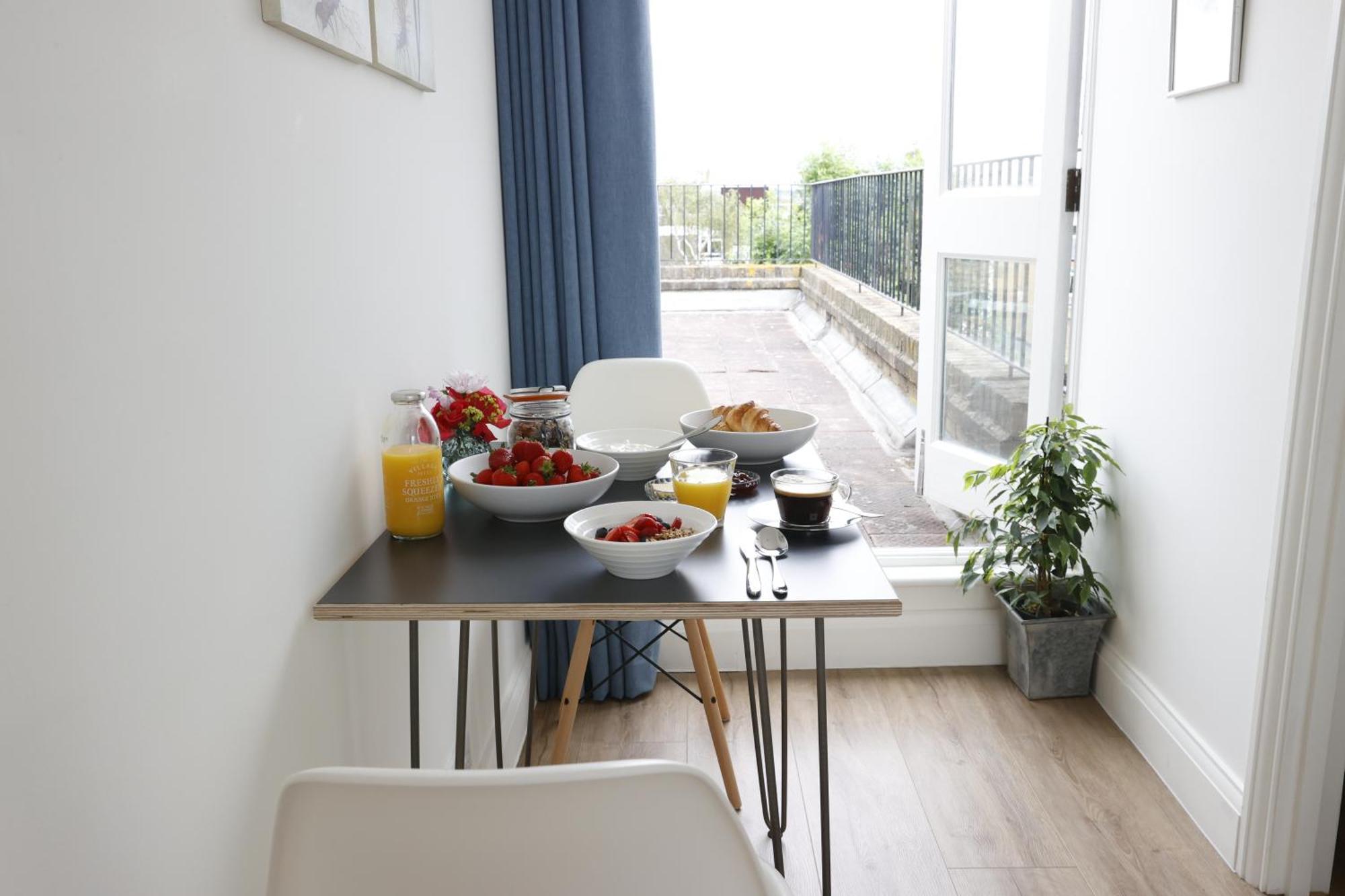 Wimbledon Park Bed & Breakfast London Exterior photo